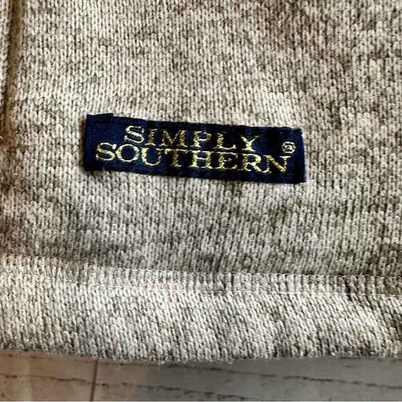 SIMPLY SOUTHERN Tried & True Women's Beige Full Zip Sleeveless Vest Size Small - Picture 6 of 14